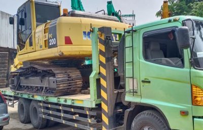 Sewa Excavator PC 200 Murah dengan Operator Profesional